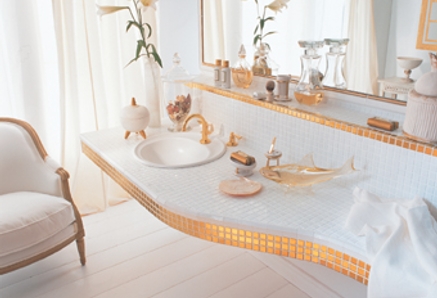 edle Nostalgie in gold-wei�